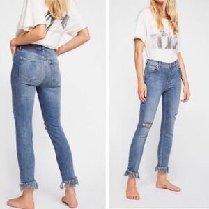 FREE PEOPLE Great Heights Skinny Jeans Distressed Frayed Hem Busted Knee 27